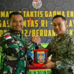 Kunjungan CO 13-Rejimen Askar Malaysia Diraja (RAMD)di Terima Satgas Pamtas RI -Malaysia Yonkav 12/BC