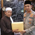 Berkah Ramadhan 2025, Kapolres Metro Tangerang Kota Wakafkan Al-Qur'an Ajak Remaja Belajar Agama