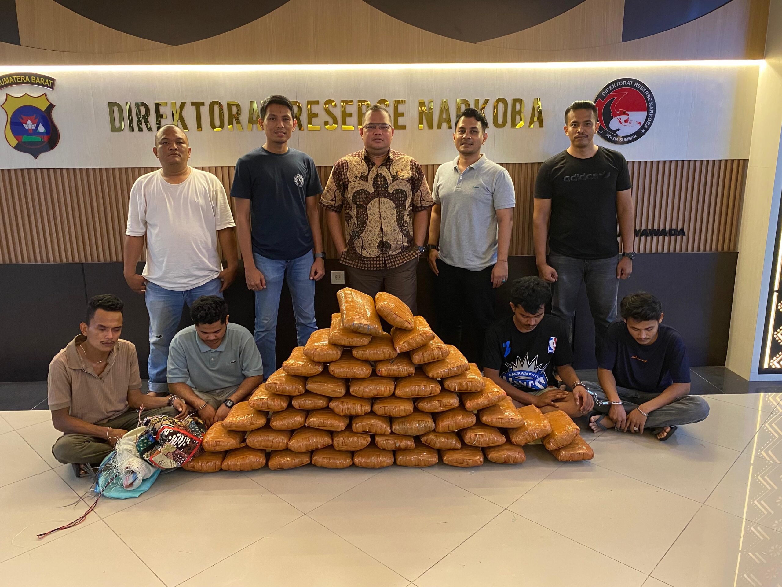 Polisi Gagalkan Peredaran 47 kg Ganja di Sumbar,4 Tersangka Di tangkap