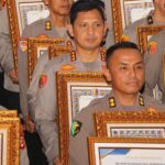 Prestasi Membanggakan"Polres Metro Tangerang Kota Menerima Penghargaan Pelayanan Prima Dari Kapolri di Musrembang 2025