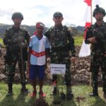 Sayangi Alam,Alam Akan Menjaga Kita, Satgas Yonif 521/DY Tanam Bibit Pohon  Serentak Bersama Masyarakat Di 11 Pos Penugasan