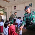 Pos Fayit Satgas Yonif  123/Rajawali Gelar Imunisasi Massal Bersama Distrik dan Puskesmas Fayit di Distrik Fayit Kabupaten Asmat
